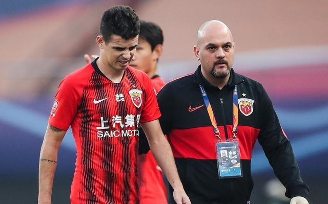  马赛德比战火药味十足，两人染红离场  