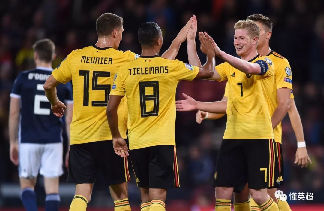  德布劳内助攻戴帽曼城主场横扫伯恩利